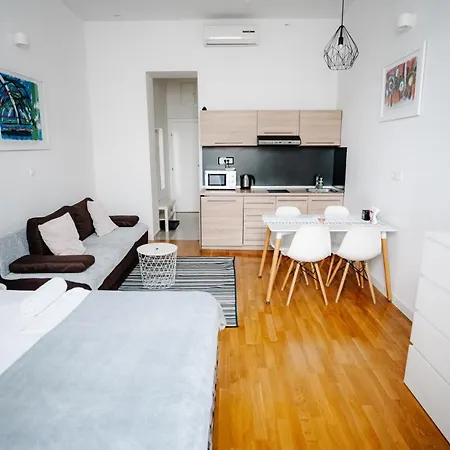 Dta Hebrangova Apartment Zagreb Exterior photo