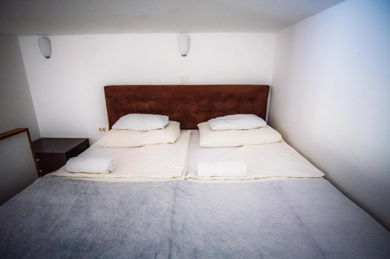 Apartment Dta Hebrangova