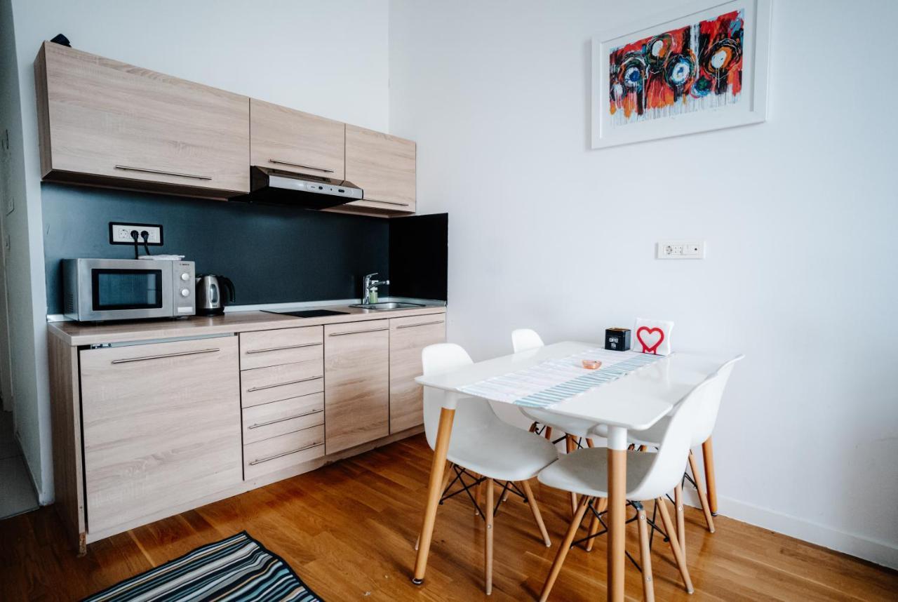 Dta Hebrangova Apartment *