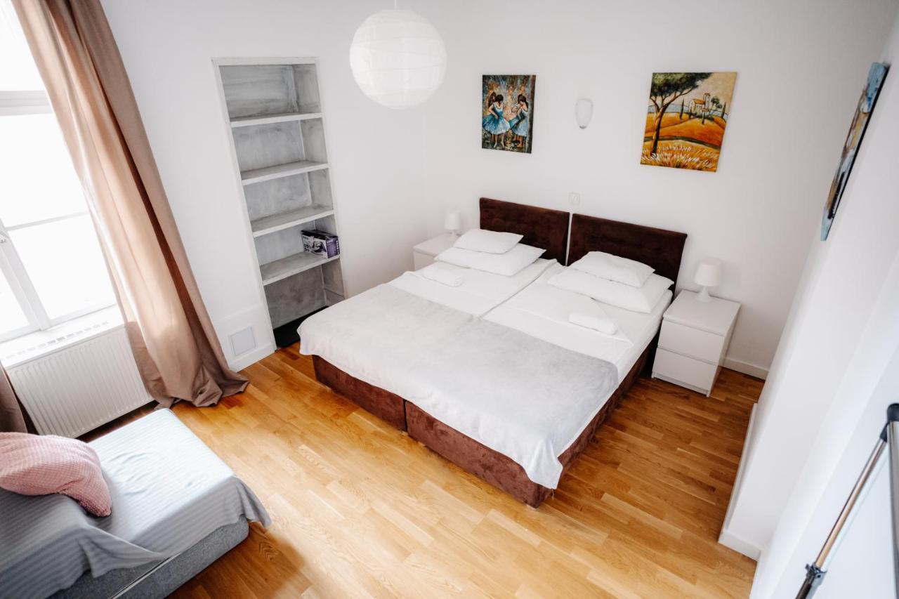 Apartment Dta Hebrangova Zagreb